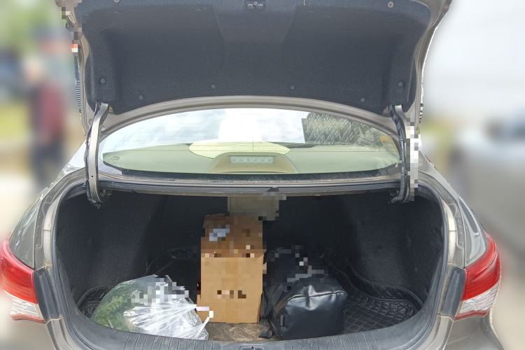 Used Nissan Sylphy 2012 Classic 1.6XE Manual Comfort Edition Trunk