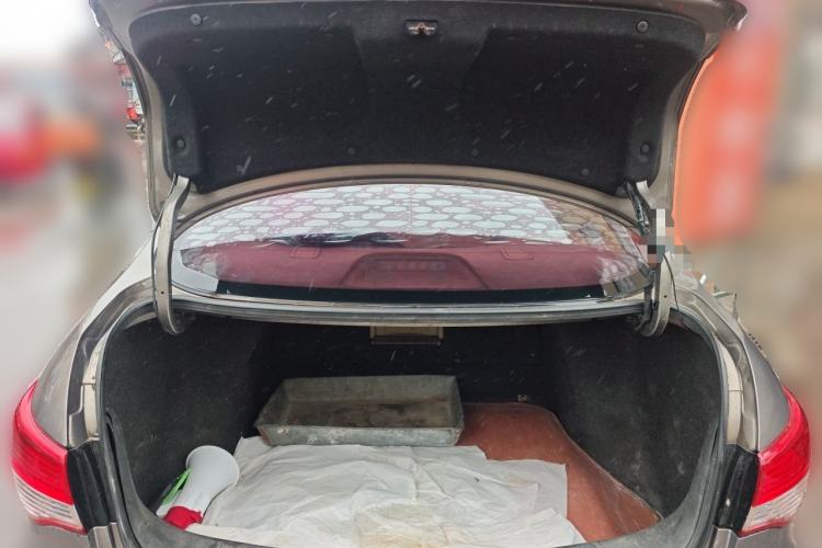 Used Nissan Sylphy 2012 Classic 1.6XE Manual Comfort Edition Trunk