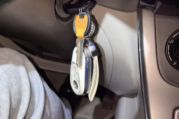 Used Nissan Sylphy 2012 1.6XE CVT Comfort Edition Vehicle Key