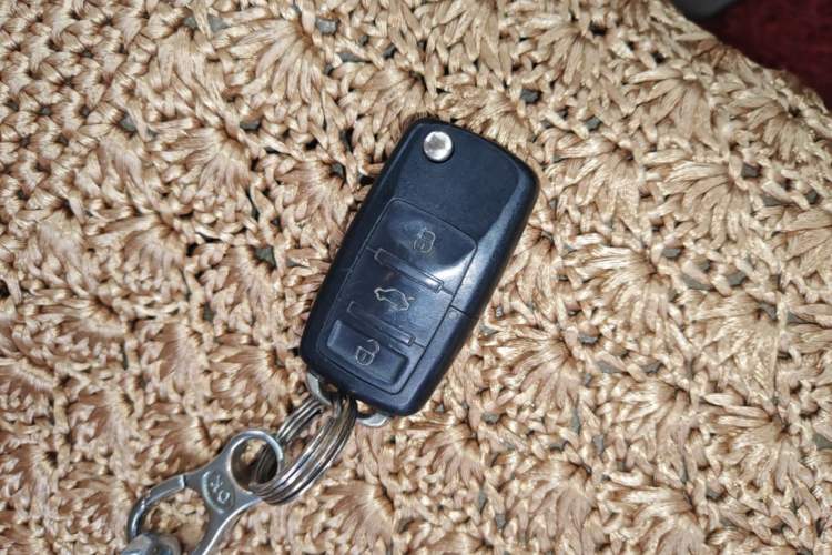 Used Nissan Sylphy 2012 Classic 1.6XE Manual Comfort Edition Vehicle Key