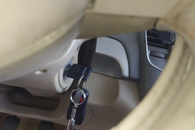 Used Nissan Sylphy 2012 Classic 1.6XE Manual Comfort Edition Vehicle Key