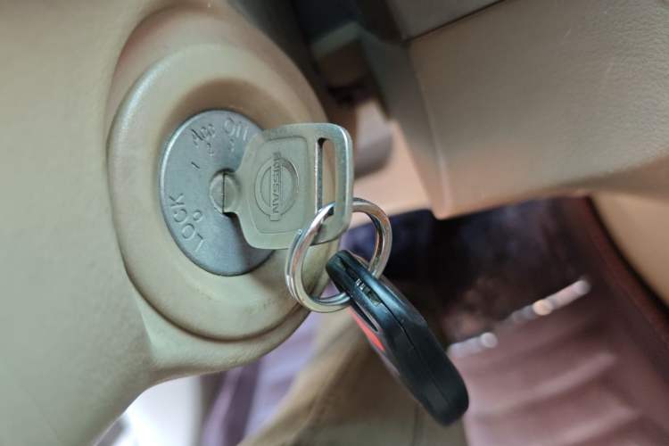 Used Nissan Sylphy 2012 Classic 1.6XE Automatic Comfort Edition Vehicle Key