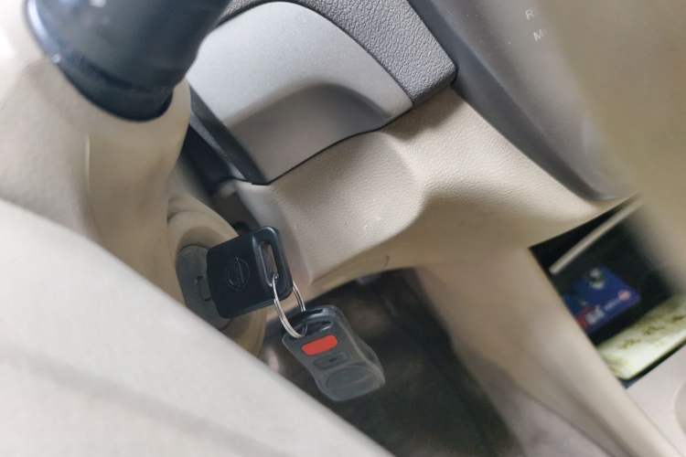 Used Nissan Sylphy 2012 Classic 1.6XE Automatic Comfort Edition Vehicle Key
