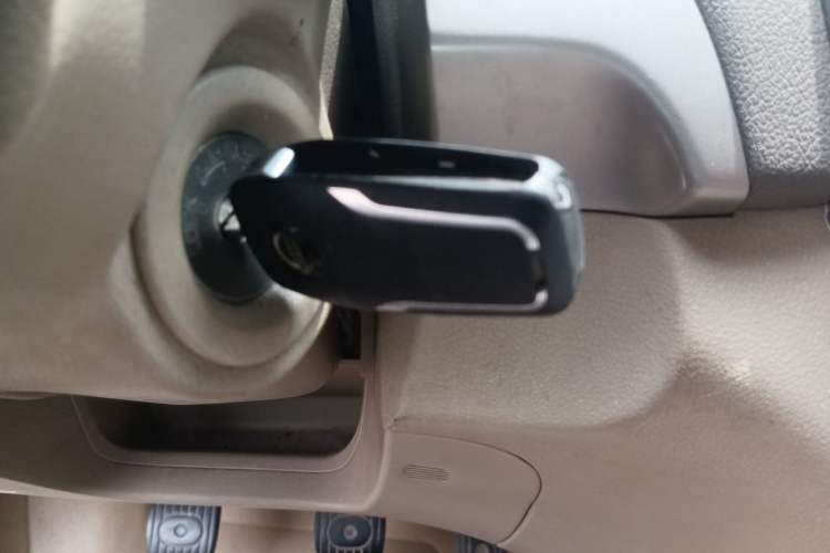 Used Nissan Sylphy 2012 Classic 1.6XE Manual Comfort Edition Vehicle Key