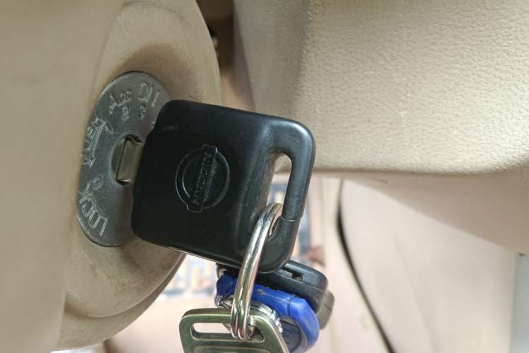 Used Nissan Sylphy 2012 Classic 1.6XE Manual Comfort Edition Vehicle Key