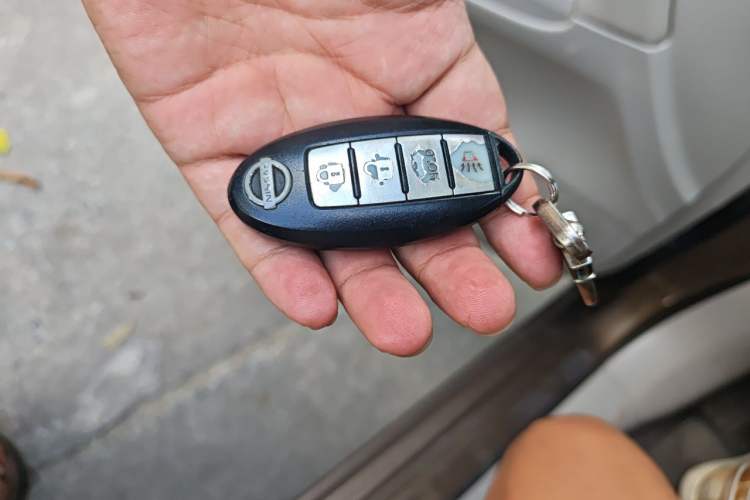 Used Nissan Sylphy 2012 1.8XL CVT Luxury Edition Vehicle Key