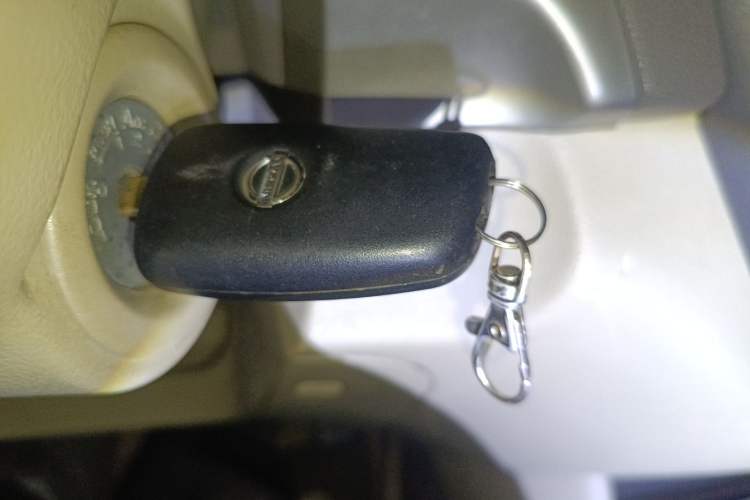 Used Nissan Sylphy 2012 Classic 1.6XE Manual Comfort Edition Vehicle Key