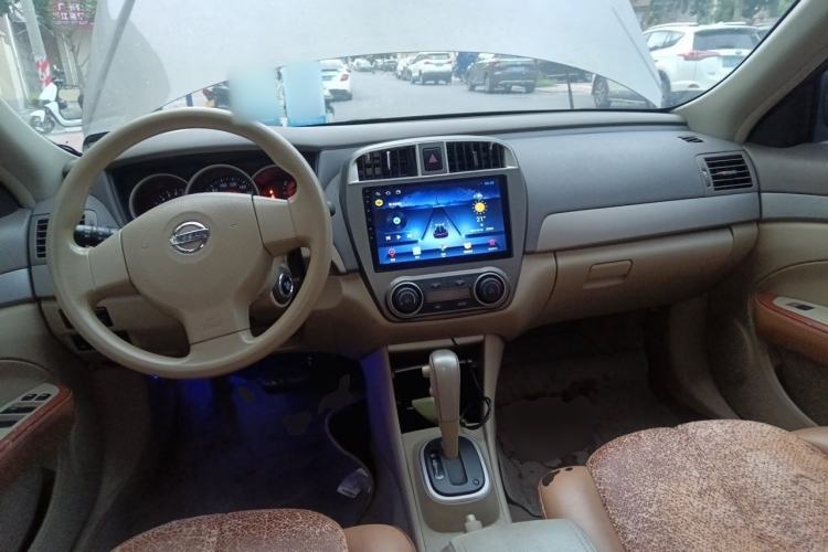 Used Nissan Sylphy 2012 Classic 1.6XE Automatic Comfort Edition Center Console