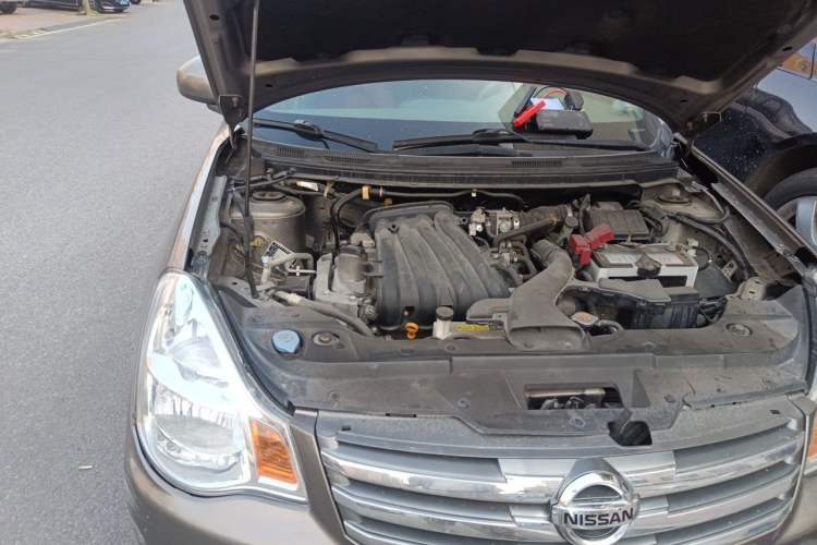 Used Nissan Sylphy 2012 Classic 1.6XE Automatic Comfort Edition Engine Bay Right