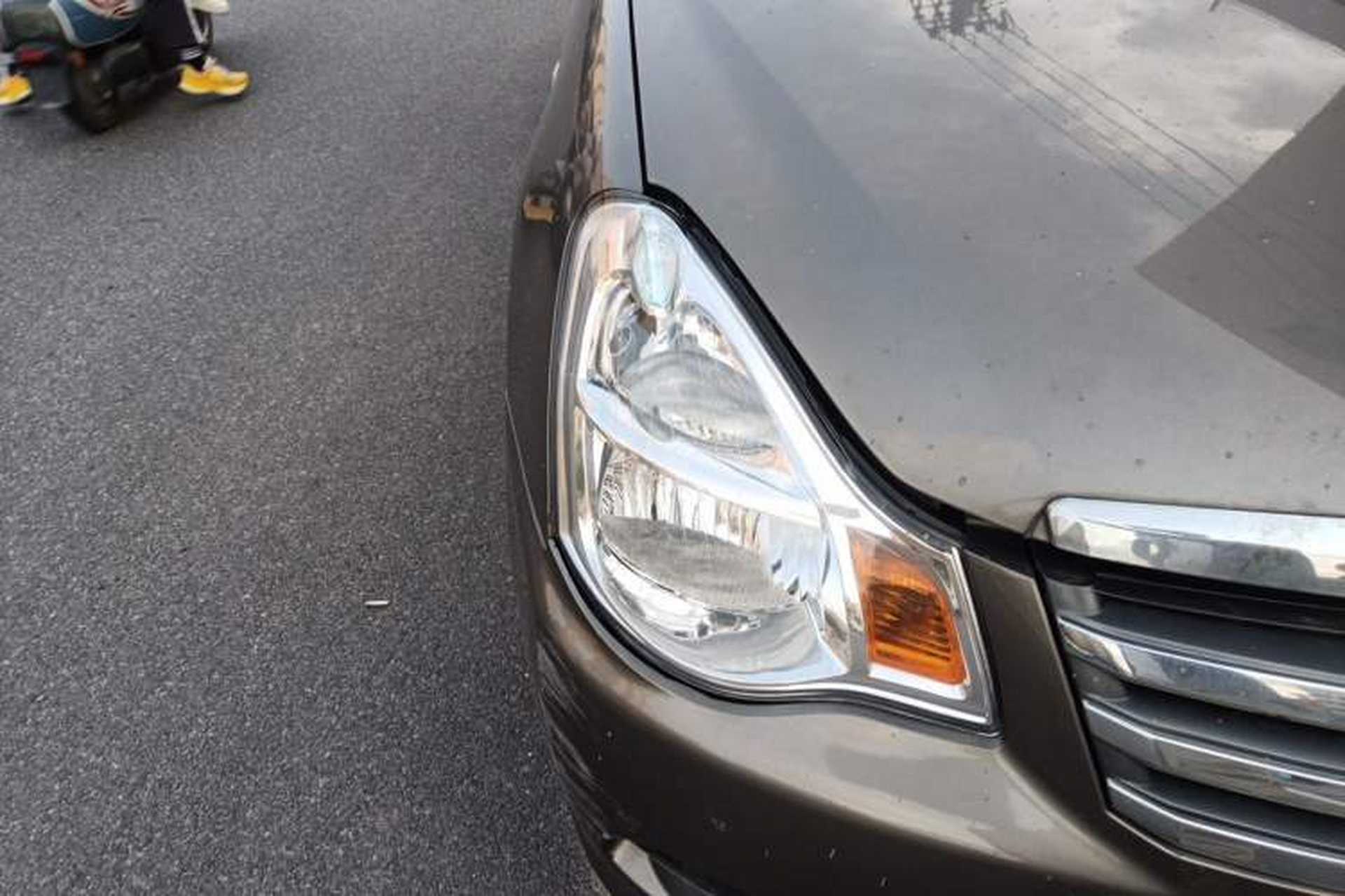 Used Nissan Sylphy 2012 Classic 1.6XE Automatic Comfort Edition Right Front Headlight