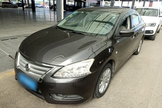 Nissan Sylphy 2012 1.6 XL CVT Luxury Edition usado
