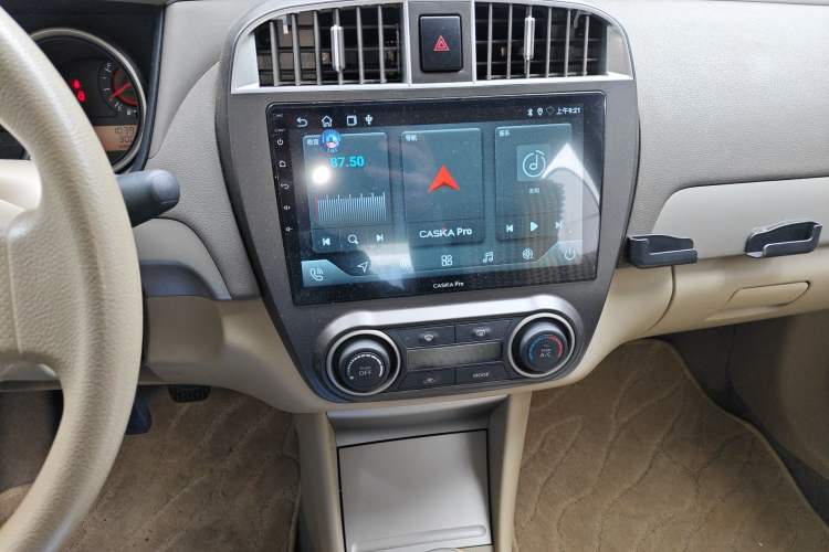 Used Nissan Sylphy 2012 Classic 1.6XE Manual Comfort Edition Audio And AC Panel
