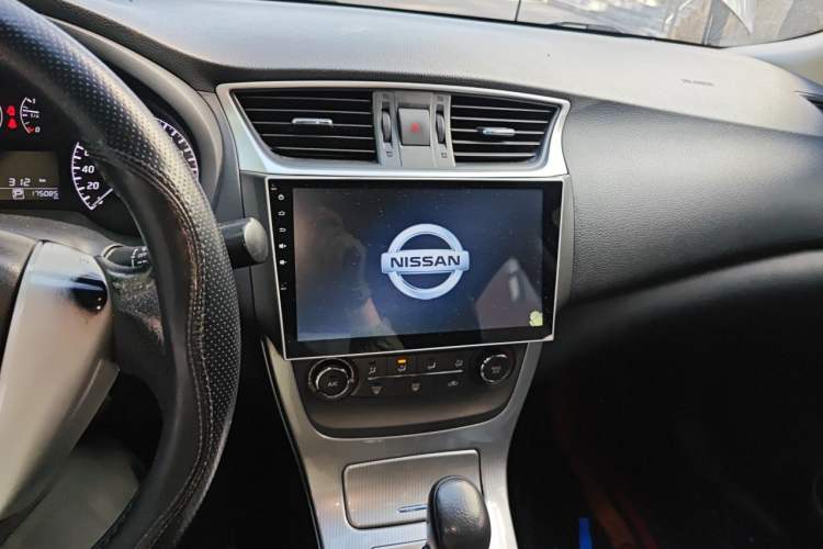 Used Nissan Sylphy 2012 1.6 XL CVT Luxury Edition Audio And AC Panel