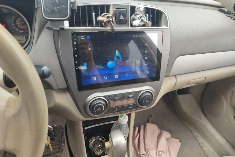 Used Nissan Sylphy 2012 Classic 1.6XE Automatic Comfort Edition Audio And AC Panel