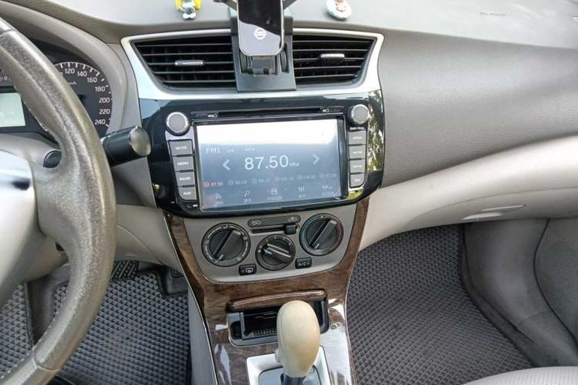 Used Nissan Sylphy 2012 1.6 XL CVT Luxury Edition Audio And AC Panel