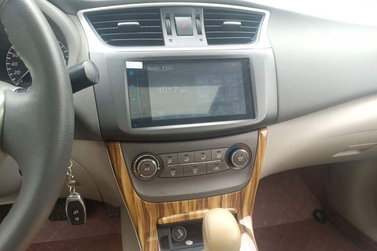 Used Nissan Sylphy 2012 1.6 XL CVT Luxury Edition Audio And AC Panel
