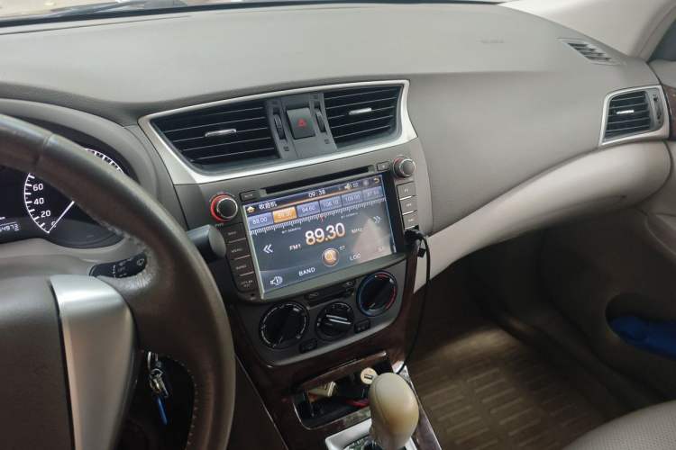 Used Nissan Sylphy 2012 1.6 XL CVT Luxury Edition Audio And AC Panel