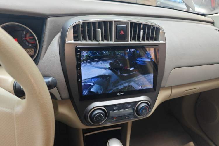 Used Nissan Sylphy 2012 Classic 1.6XE Automatic Comfort Edition Audio And AC Panel