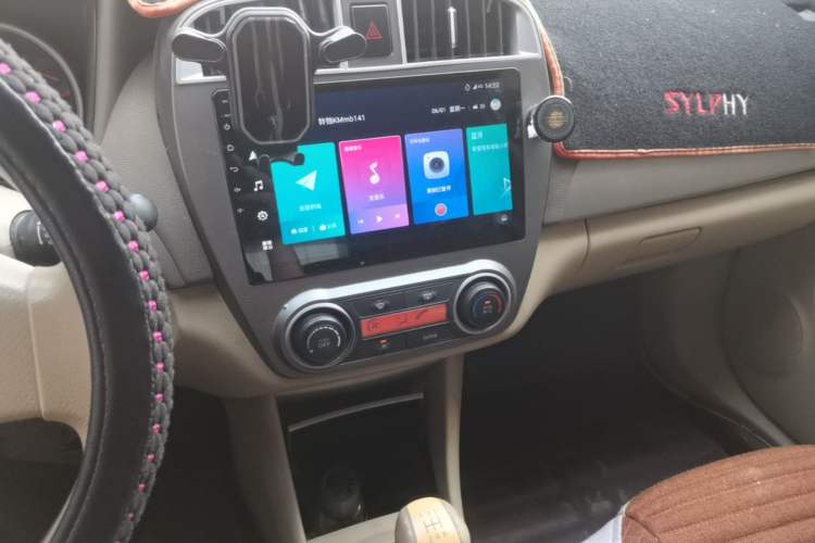Used Nissan Sylphy 2012 Classic 1.6XE Manual Comfort Edition Audio And AC Panel