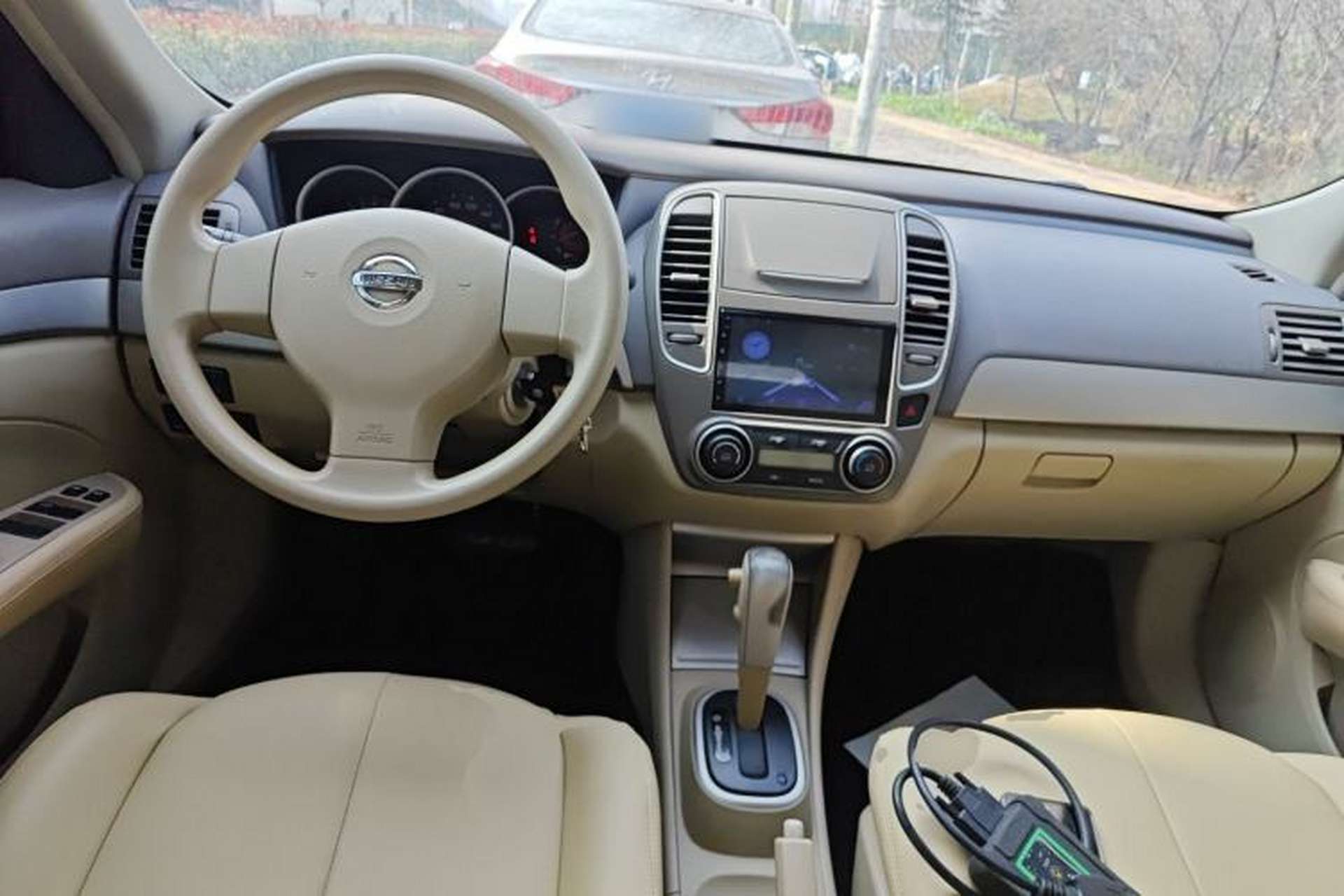 Used Nissan Sylphy 2012 Classic 1.6XE Automatic Comfort Edition Center Console