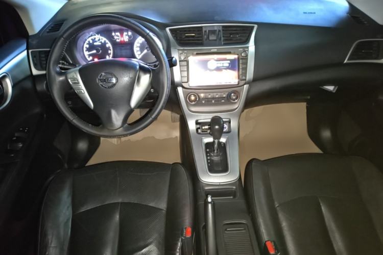 Used Nissan Sylphy 2012 1.6 XL CVT Luxury Edition Center Console