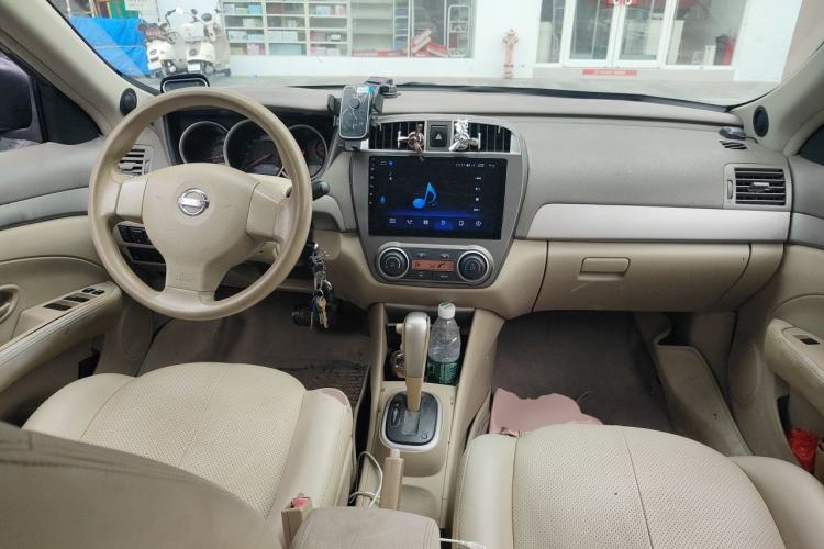 Used Nissan Sylphy 2012 Classic 1.6XE Automatic Comfort Edition Center Console