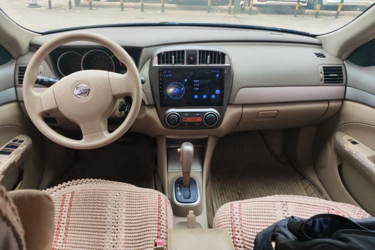 Used Nissan Sylphy 2012 Classic 1.6XE Automatic Comfort Edition Center Console