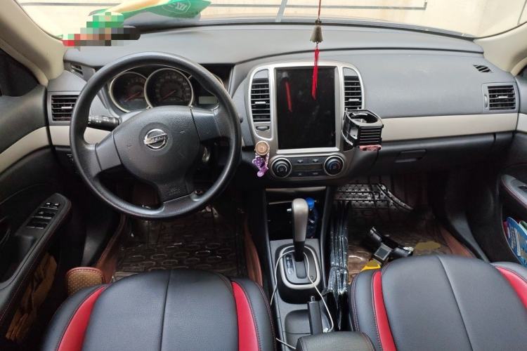 Used Nissan Sylphy 2012 Classic 1.6XE Automatic Comfort Edition Center Console