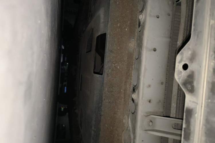 Used Nissan Sylphy 2012 Classic 1.6XE Automatic Comfort Edition Chassis Front
