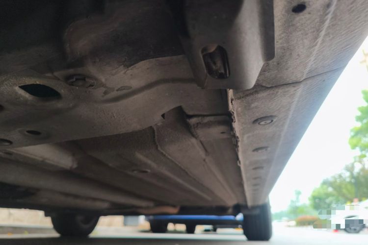 Used Nissan Sylphy  Chassis Front Left