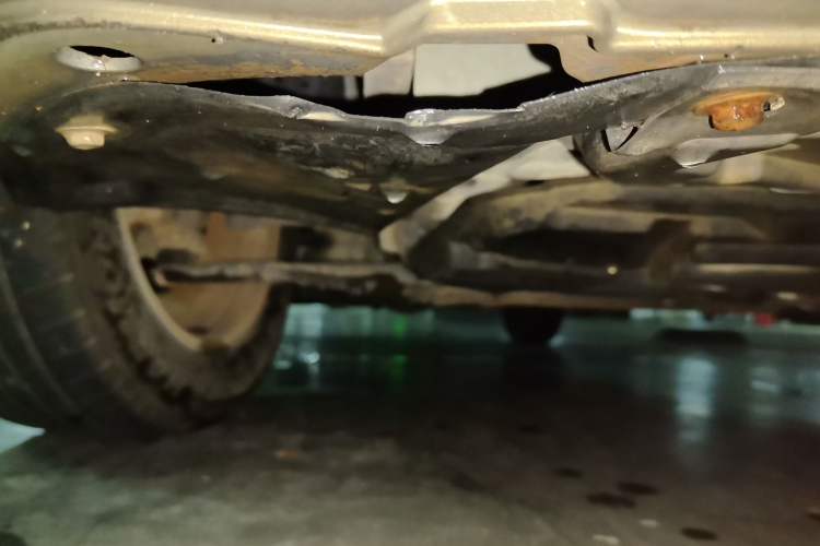 Used Nissan Sylphy 2012 Classic 1.6XE Manual Comfort Edition Chassis Front Left