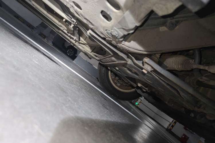 Used Nissan Sylphy 2012 Classic 1.6XE Manual Comfort Edition Chassis Front Right