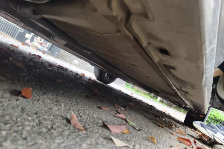 Used Nissan Sylphy 2012 Classic 1.6XE Manual Comfort Edition Chassis Front Right