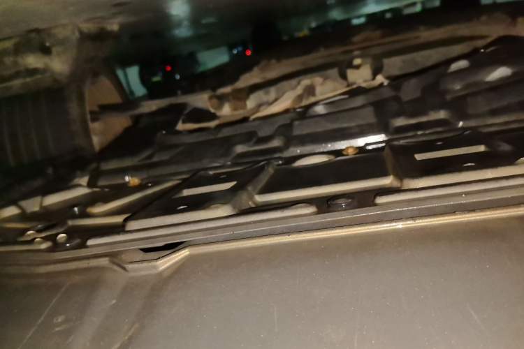 Used Nissan Sylphy 2012 Classic 1.6XE Manual Comfort Edition Chassis Front Right