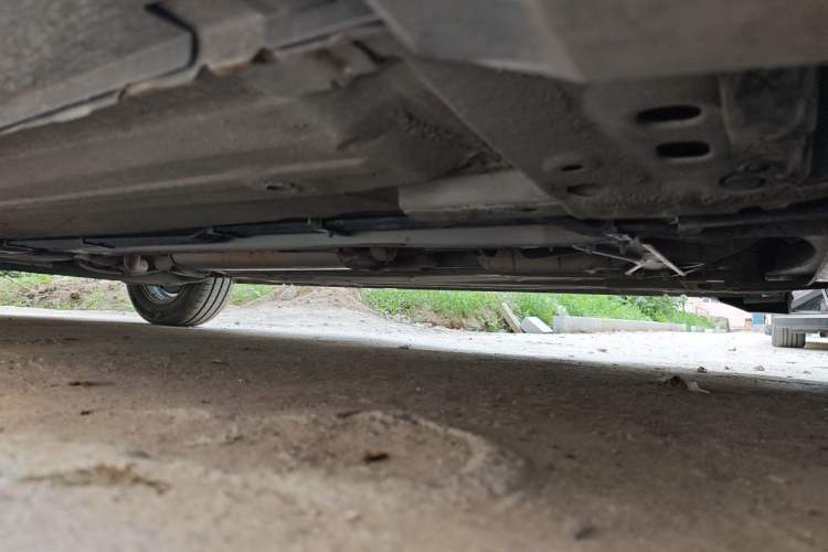 Used Nissan Sylphy 2012 Classic 1.6XE Manual Comfort Edition Chassis Front Right