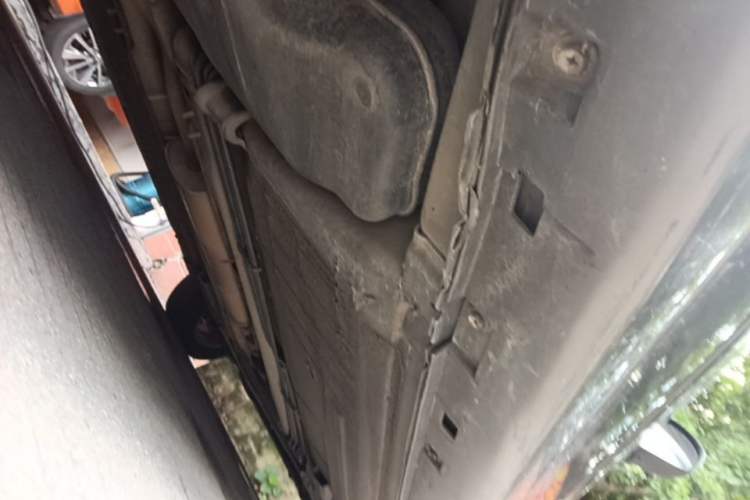 Used Nissan Sylphy 2012 Classic 1.6XE Manual Comfort Edition Chassis Rear Right