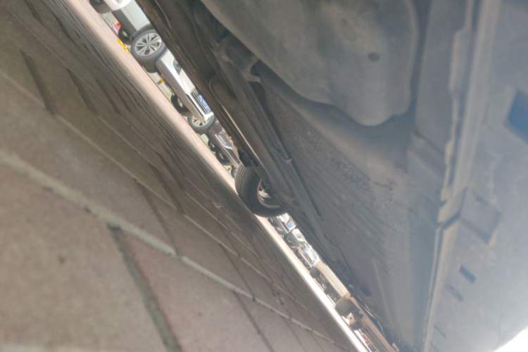 Used Nissan Sylphy 2012 Classic 1.6XE Manual Comfort Edition Chassis Rear Right