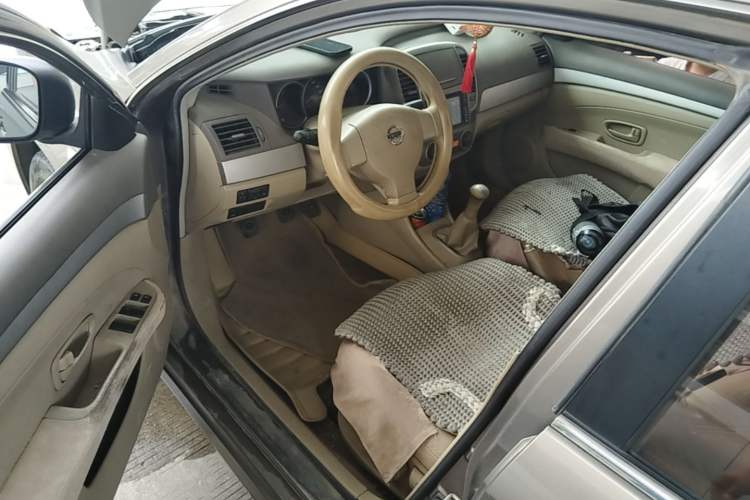 Used Nissan Sylphy 2012 Classic 1.6XE Manual Comfort Edition Driver Seat