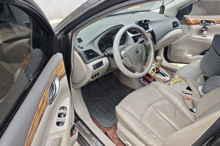 Used Nissan Sylphy 2012 1.6 XL CVT Luxury Edition Driver Seat