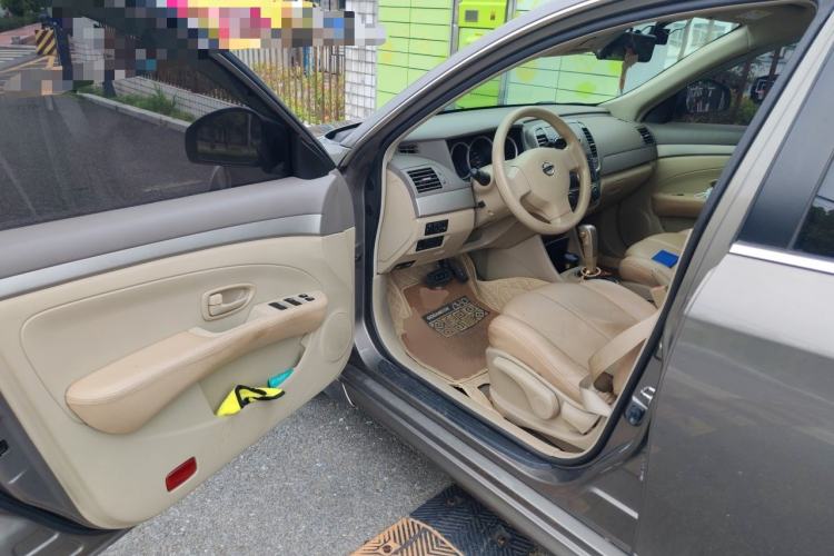 Used Nissan Sylphy 2012 Classic 1.6XE Automatic Comfort Edition Driver Seat