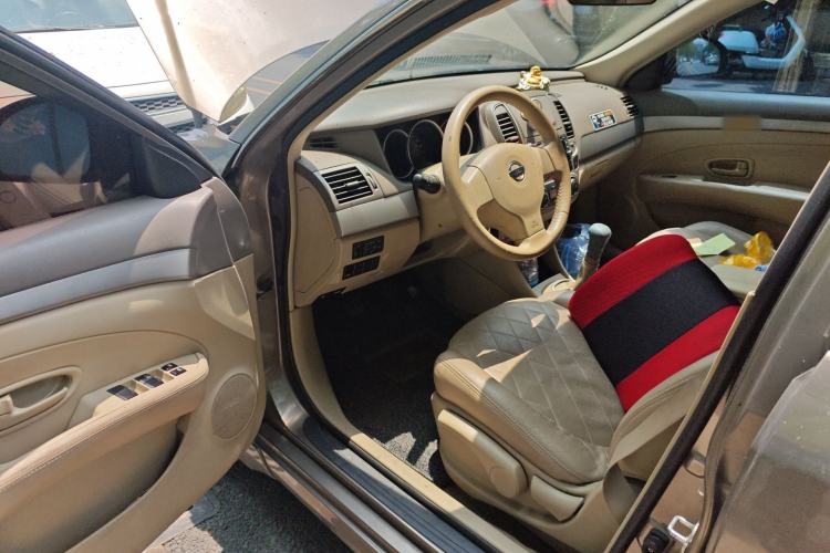 Used Nissan Sylphy 2012 Classic 1.6XE Manual Comfort Edition Driver Seat