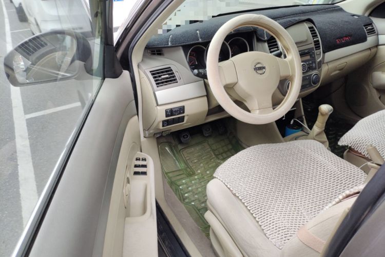 Used Nissan Sylphy 2012 Classic 1.6XE Manual Comfort Edition Driver Seat