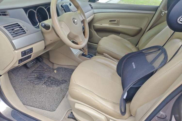Used Nissan Sylphy 2012 Classic 1.6XE Automatic Comfort Edition Driver Seat