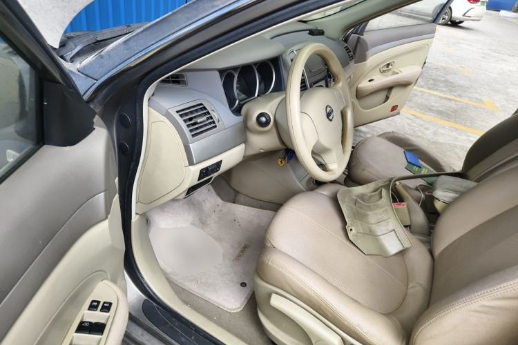 Used Nissan Sylphy 2012 Classic 1.6XE Automatic Comfort Edition Driver Seat