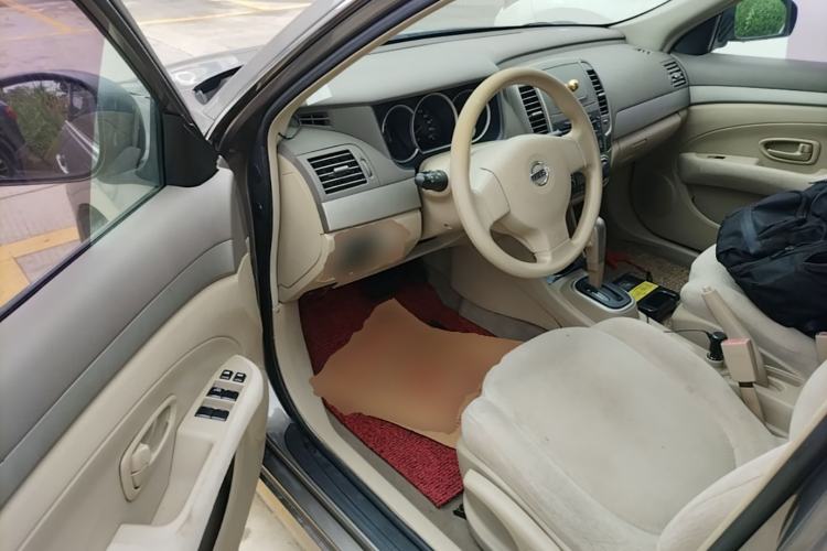Used Nissan Sylphy 2012 Classic 1.6XE Automatic Comfort Edition Driver Seat