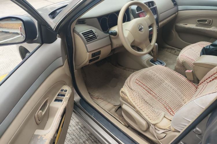 Used Nissan Sylphy 2012 Classic 1.6XE Automatic Comfort Edition Driver Seat