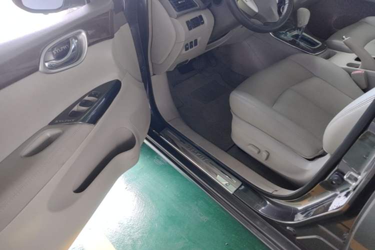 Used Nissan Sylphy 2012 1.6 XL CVT Luxury Edition Driver Seat