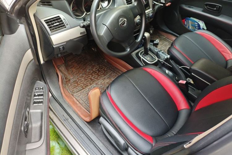 Used Nissan Sylphy 2012 Classic 1.6XE Automatic Comfort Edition Driver Seat