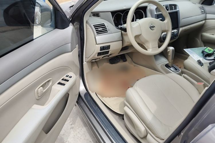 Used Nissan Sylphy 2012 Classic 1.6XE Automatic Comfort Edition Driver Seat