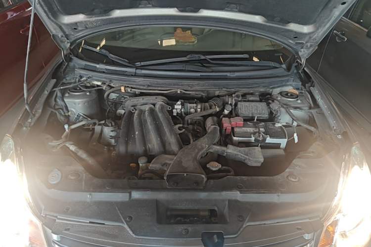 Used Nissan Sylphy 2012 Classic 1.6XE Automatic Comfort Edition Engine Bay